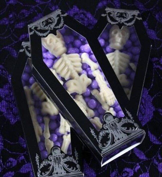 Coffin Noir Purple Treats