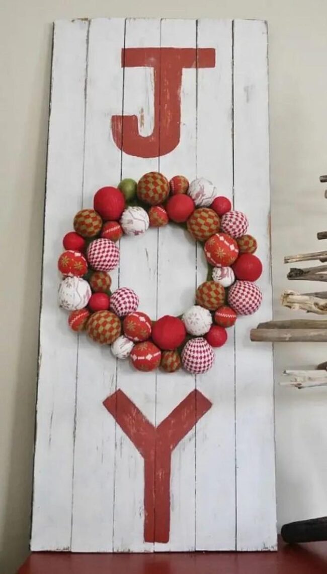 Wooden Red Holiday Expressions