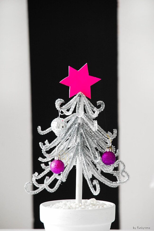 Silver Tinsel Wonderland