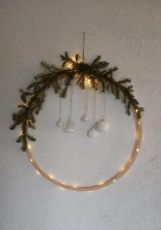 Pine Wreath Glow