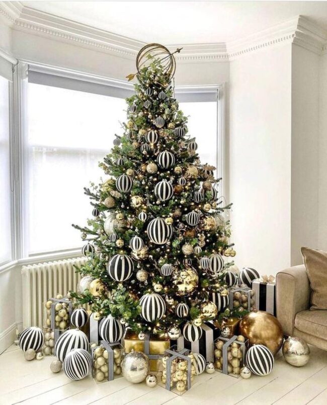Striped Gold Christmas