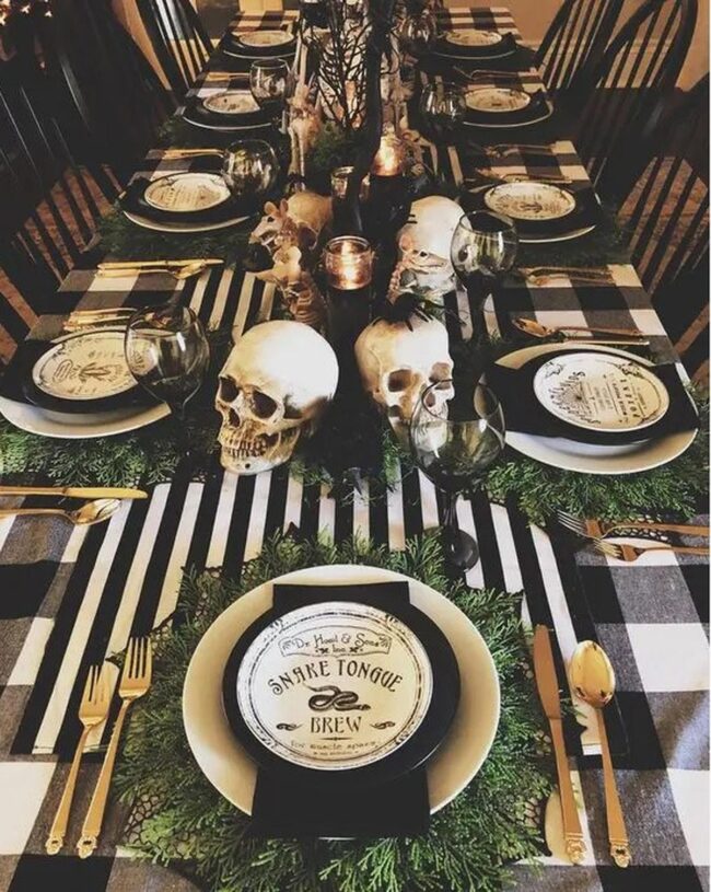 Skull Feast Decor