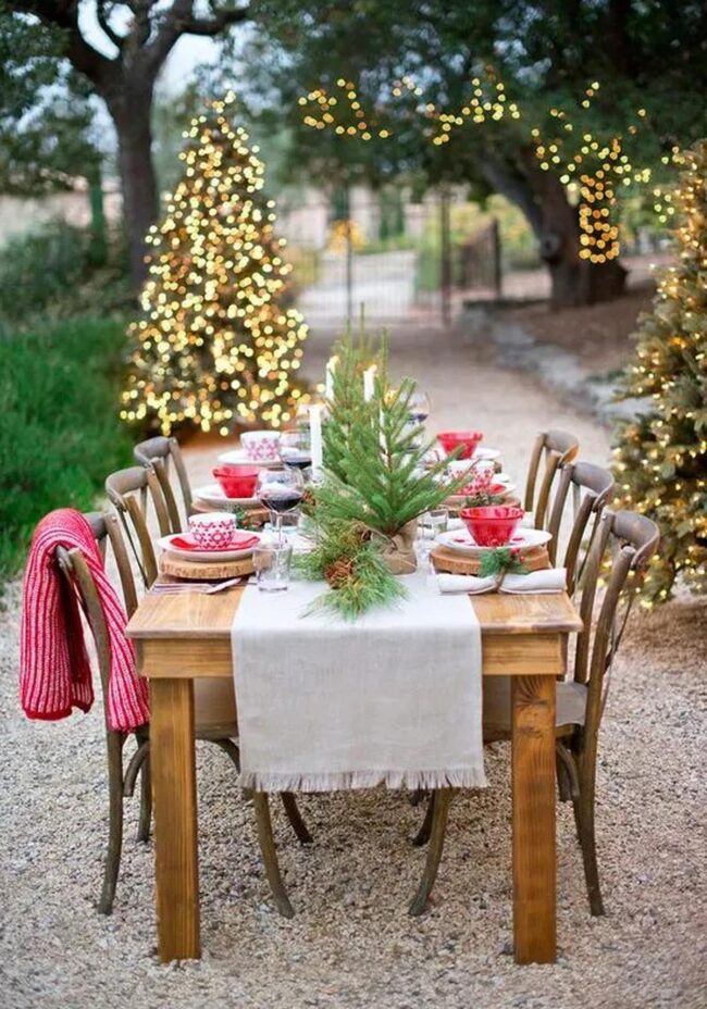 Red Pine Outdoor Dining