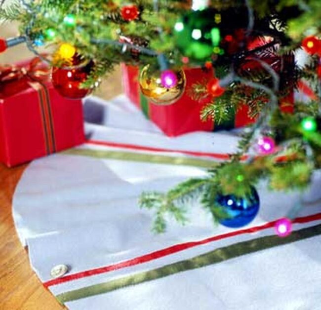 Shimmering Christmas Luminescence