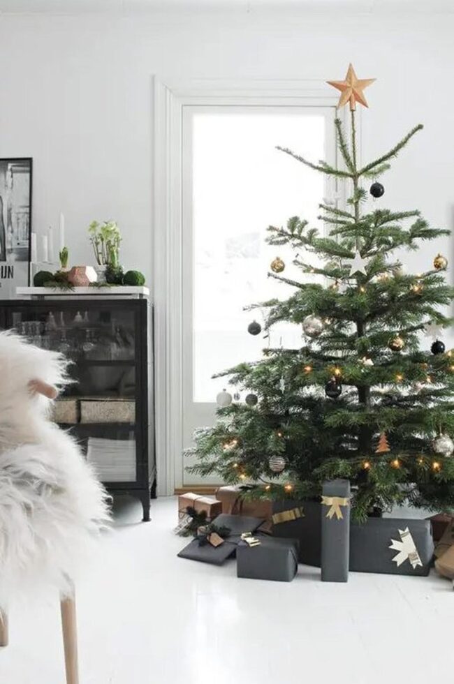 Gold Black Christmas