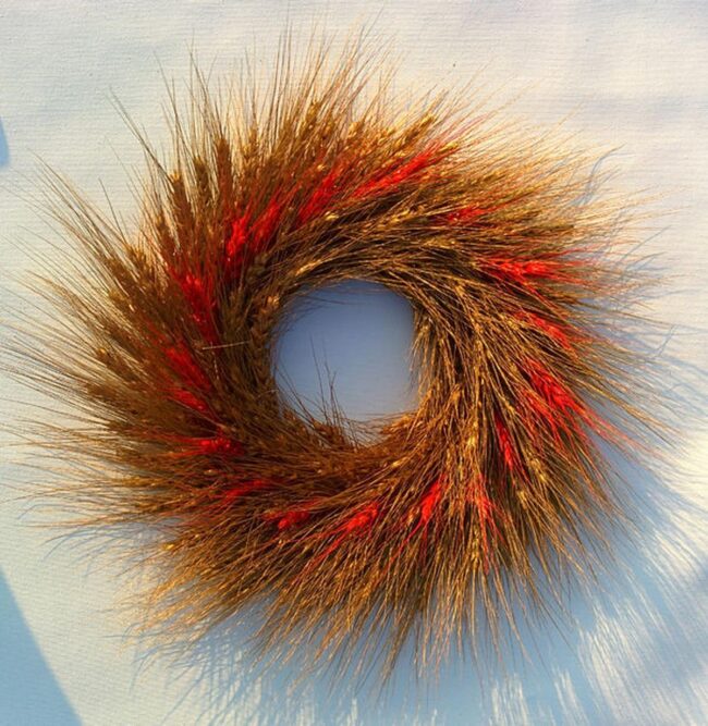 Green Grass Circular Wreath