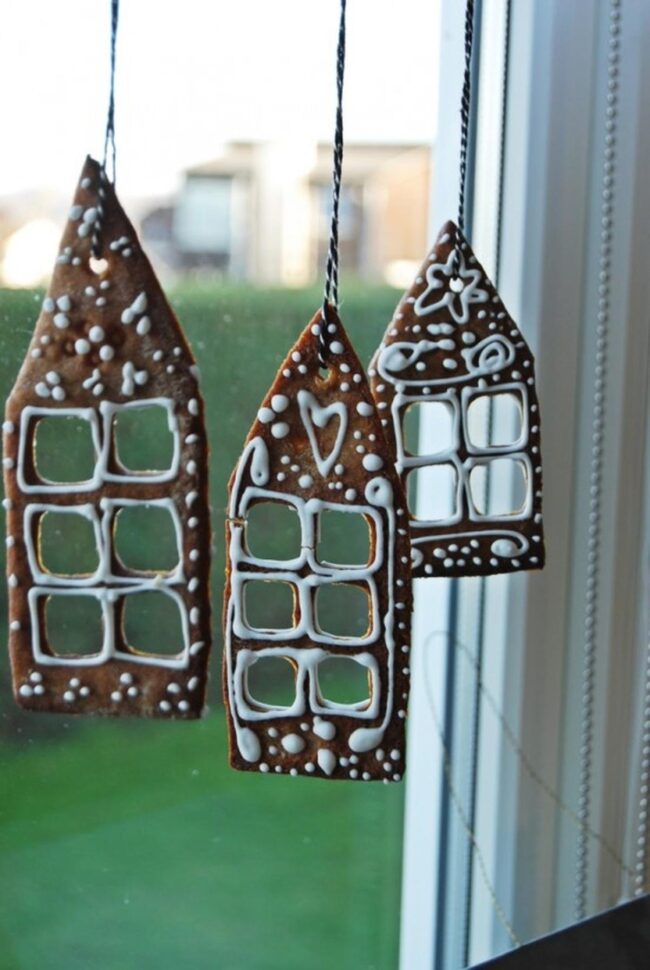 Gingerbread Windows Sparkle