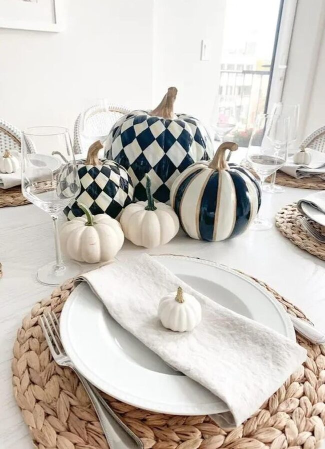 Graphic Autumn Tablescape