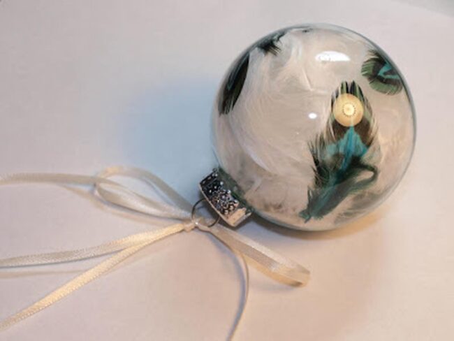 Feathered Crystal Spheres