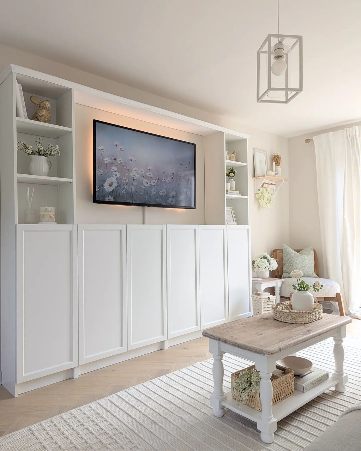 18 Stylish TV Wall Decor Ideas to Enhance Your Living Room - Archeworks