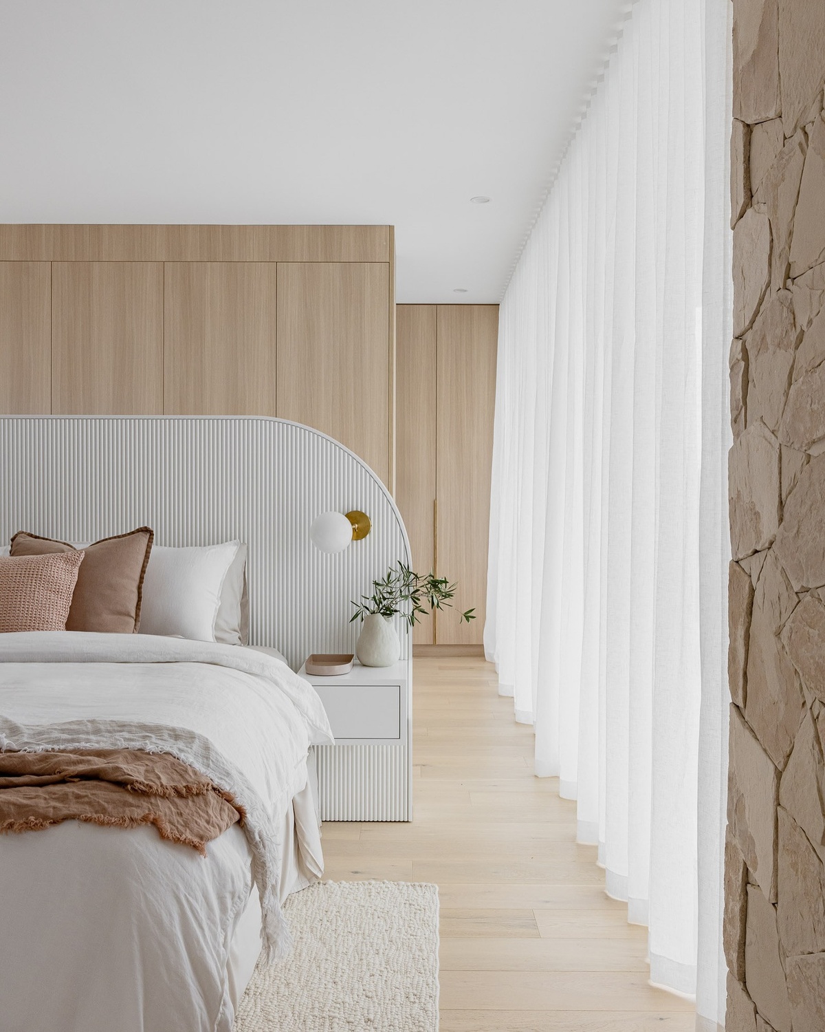 17 Chic White and Wood Bedroom Designs You'll Love - Archeworks